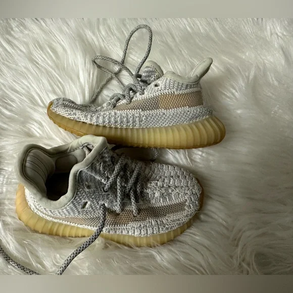 adidas gazelle silver green womens Kids Adidas Yeezy Boost 350 V2 (Static) – ShoeGrab